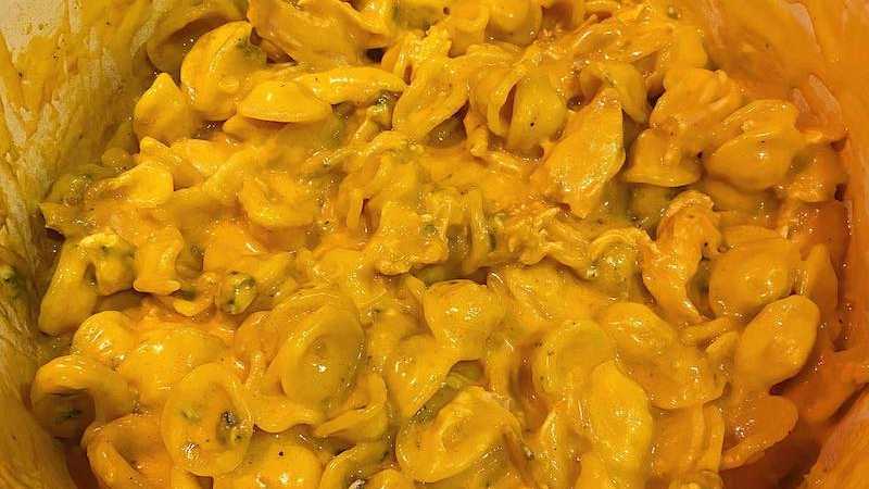 photo of completed recipe: Ultimate comfort food for a stressful time. Classic mac and cheese with a tang from the hot sauce and a little funk from the blue cheese. You can skip the…